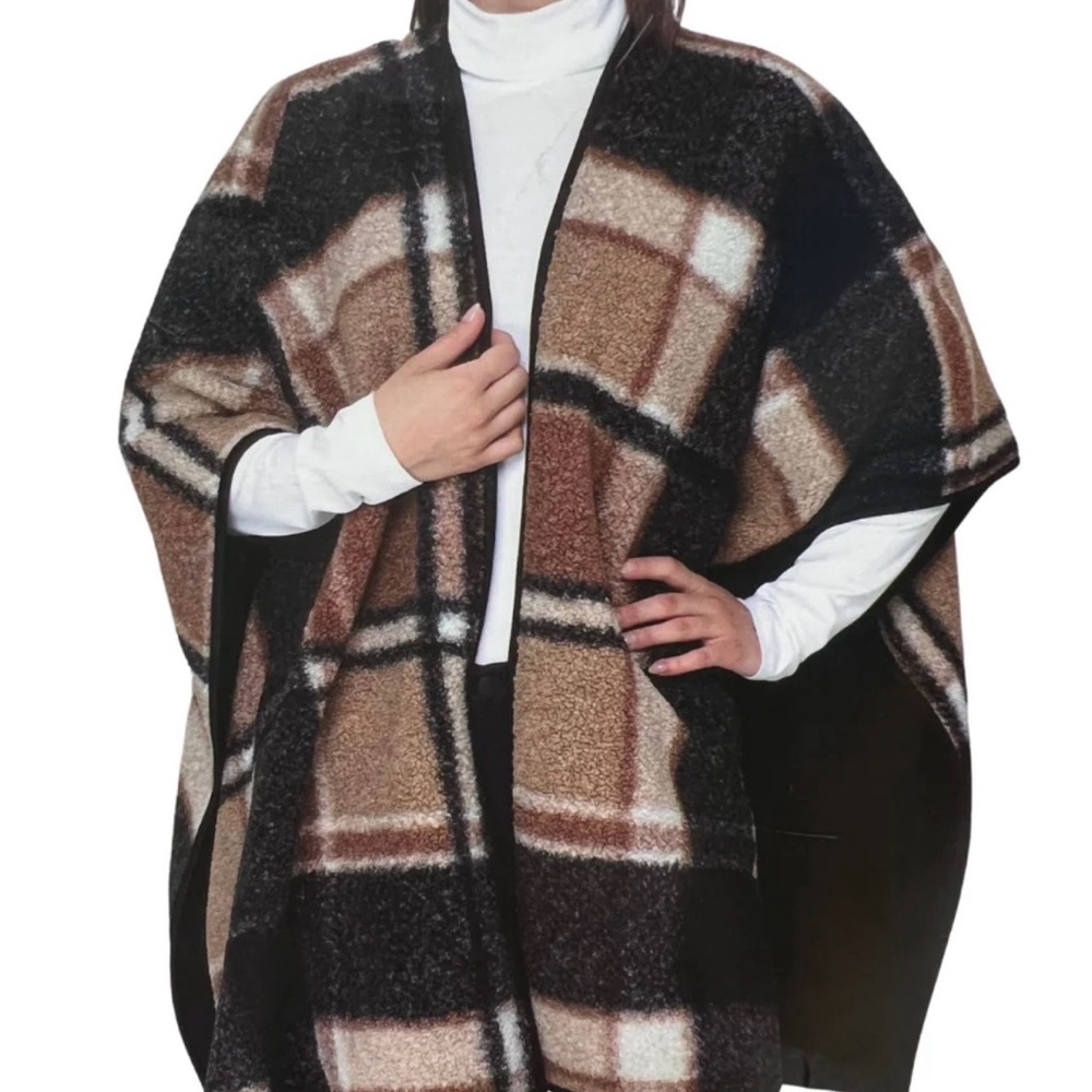 Nicole Miller Plaid Reversible  Shawl / Wrap..One Size  EUC 🤎🖤